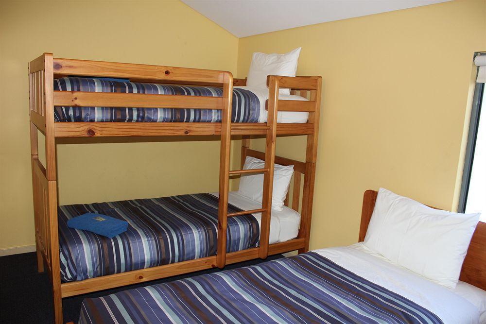 Coastal Motel 4*